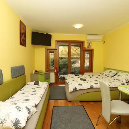 Yellow House Vrnjacka Banja