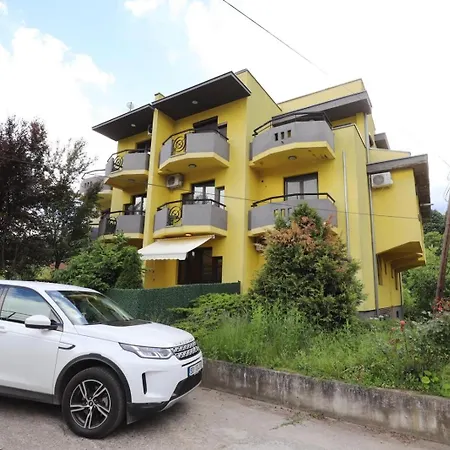 Yellow House *